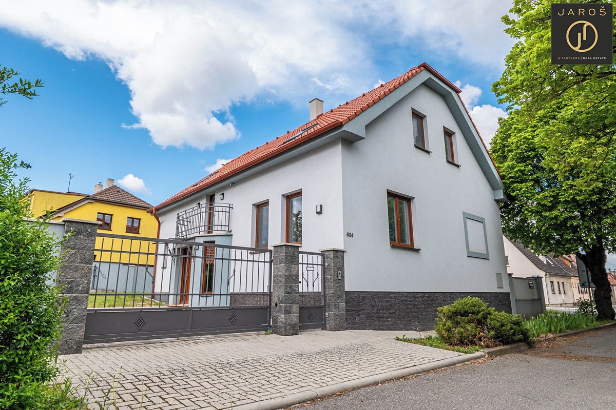Prodej rodinného domu 209 m², pozemek 630 m²